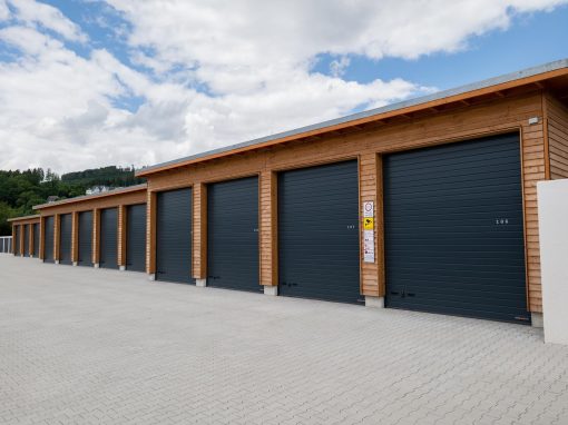 Garagengebäude in Bestwig