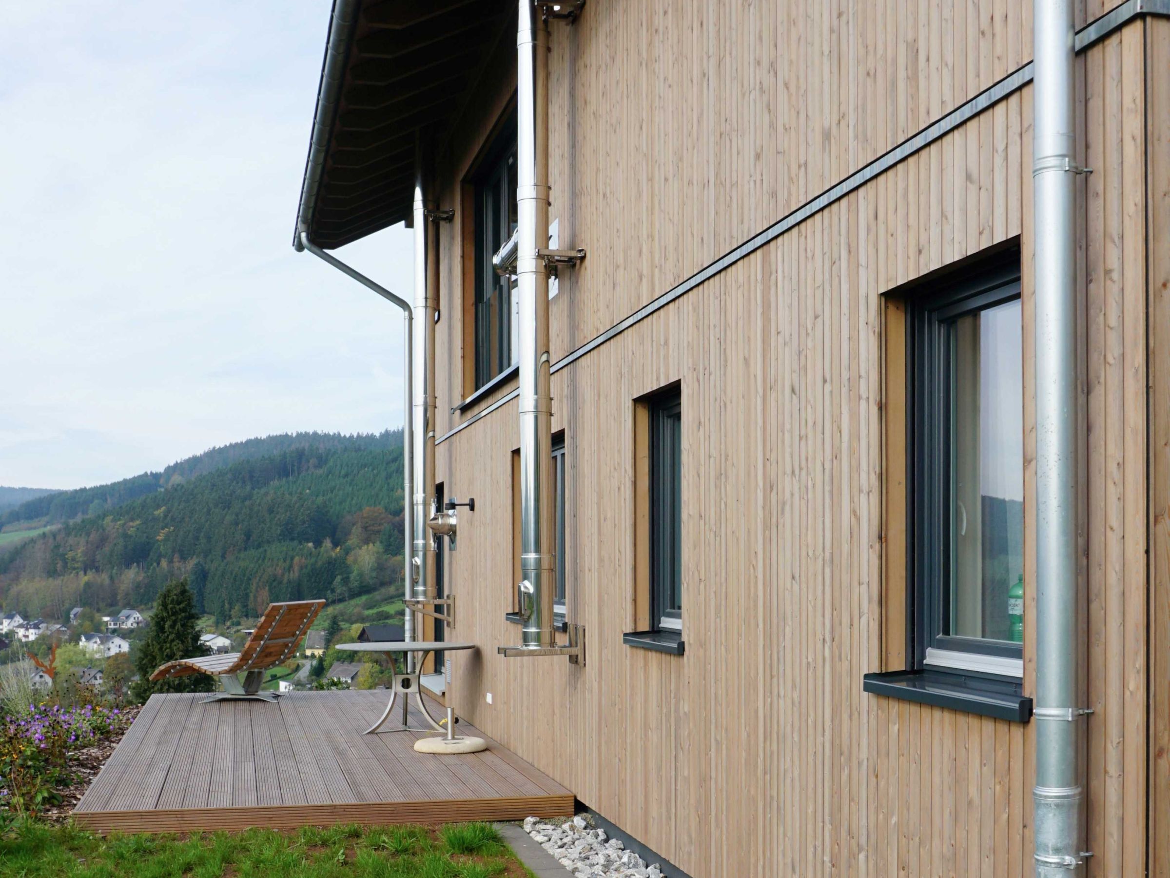 Detail der Lärchenholzfassade beim Haus Sprakel